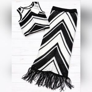 Willow & Wind Black & White Chevron Crochet Fringe Set Medium - New With Tags